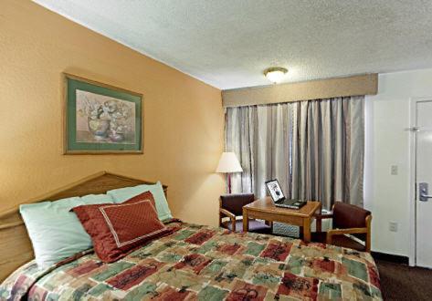 Rodeway Inn Canton Exterior foto